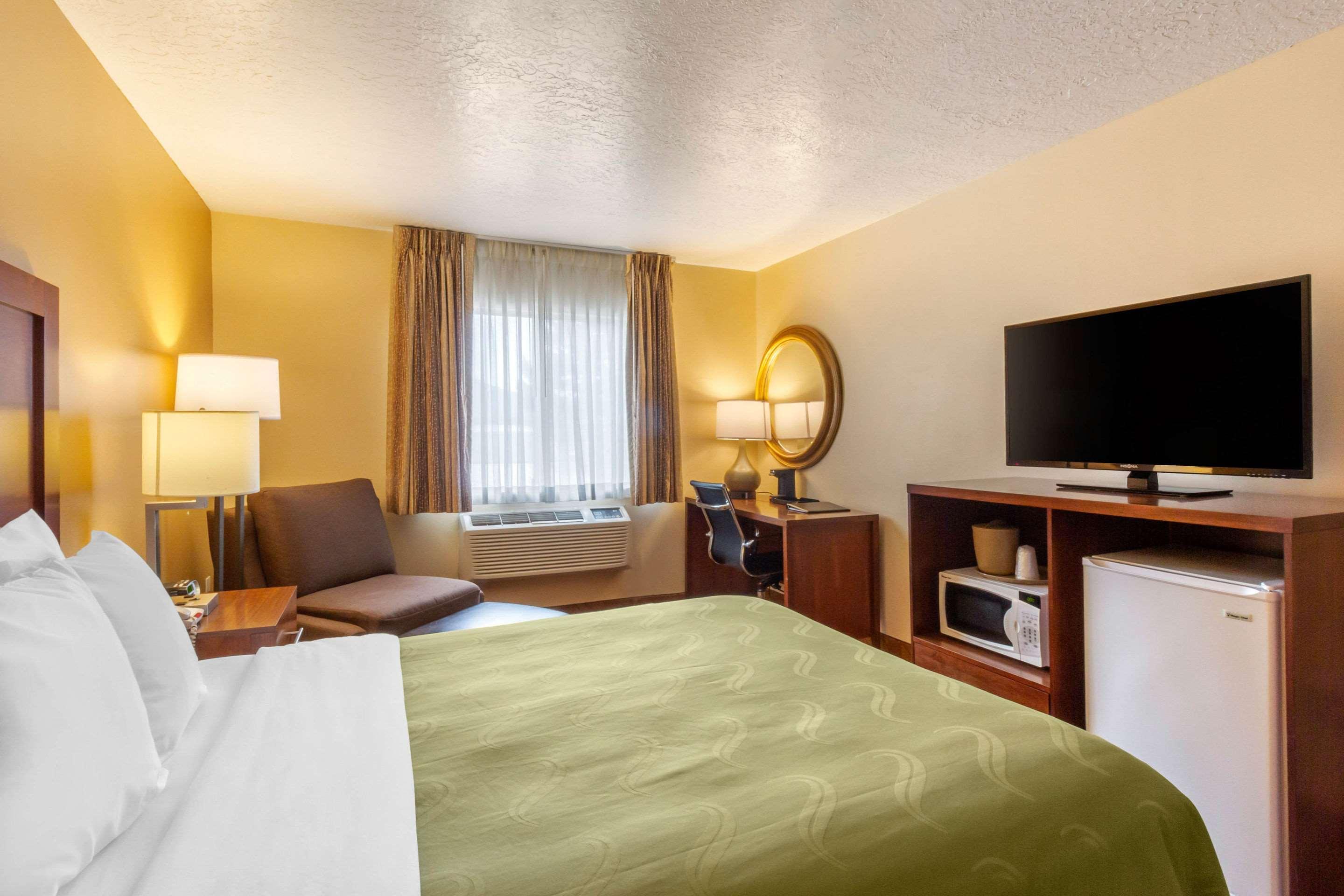 Quality Inn Logan Near University Eksteriør billede