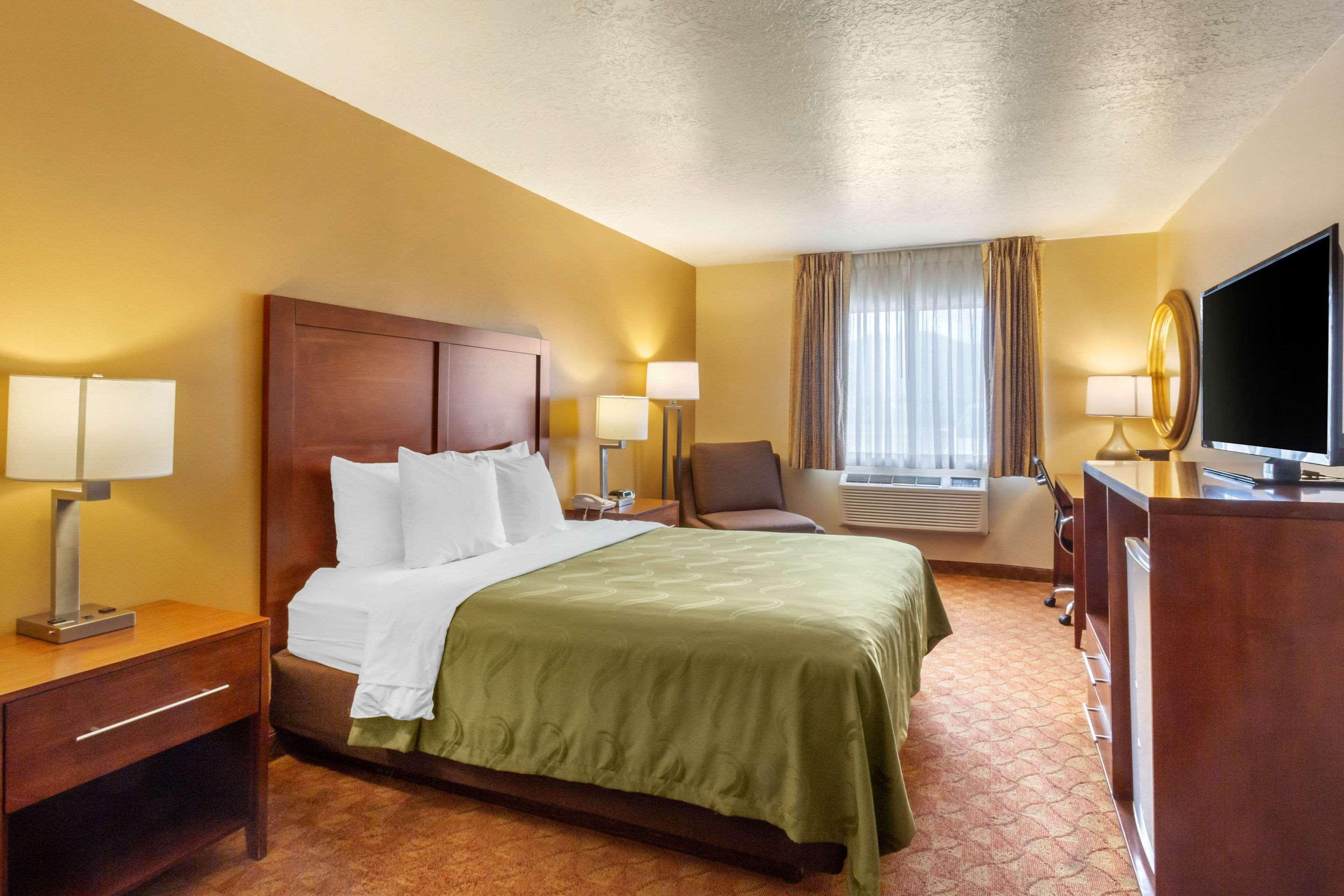 Quality Inn Logan Near University Eksteriør billede